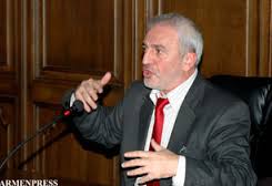 Մեր տնտեսությունը տառապում է հիվանդություններով, դեղատոմս առաջարկեք. Արամ Մանուկյան