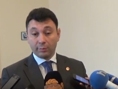 Արդյոք Հովիկ Աբրահամյանը լուսանցքում է հայտնվել. Շարմազանովի մեկնաբանությունը