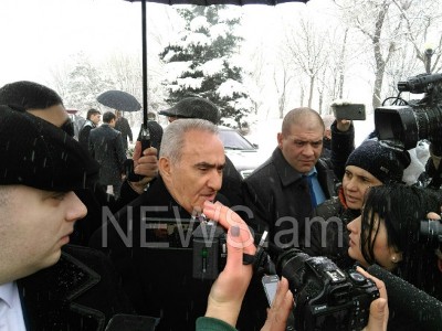 Գալուստ Սահակյանը լրագրողներից իմացավ «քաղաքական առվակների» մասին