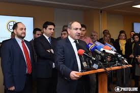 Օսկանյանը Ռոբերտ Քոչարյանի Ռիբենտրոպն է. Փաշինյան