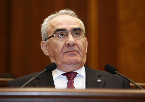 Ուզում եմ վիրավորվել, բայց նաև չեմ ուզում վիրավորվել. իմ հարսը շատ բարեհոգի աղջիկ է. ԱԺ նախագահ