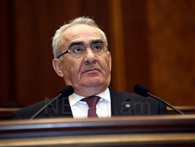 «Գալուստ Սահակյանն ի՞նչ անի». «Բերման ենթարկեք, ինչ անե՞ք». Արամ Մանուկյան vs Գալուստ Սահակյան