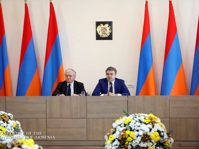 Պռոշներս կծած, թևերը քշտած պետք է աշխատենք. Կարեն Կարապետյան