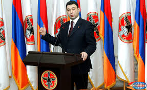 Անթույլատրելի է ողբերգության վրա դիվիդենտներ շահելը. Շարմազանովը՝ «Հաց բերողի» մասին