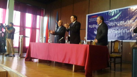 Կլինենք միայն այն կոալիցիայում, որը կընդունի մեր պայմանները. Արթուր Բաղդասարյան