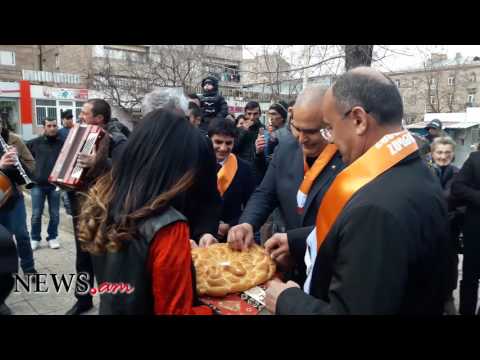 ՕՐՕ-ին Վանաձորում դիմավորեցին հարսանեկան երաժշտությամբ