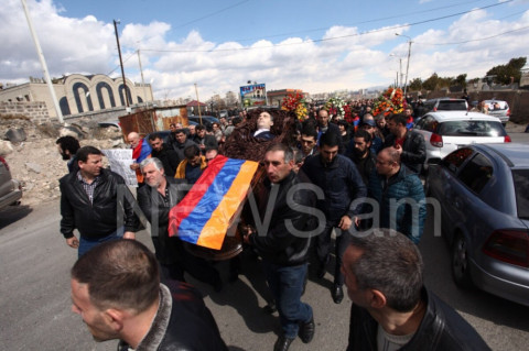 «Հաց բերողի» հուղարկավորությունը