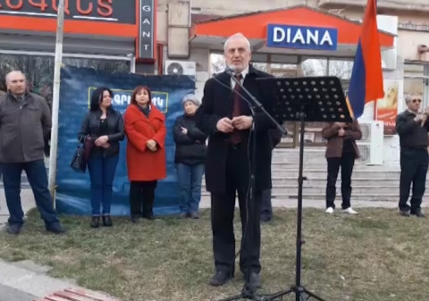 Մարս մարշրուտկա կբացենք, Գալուստ Սահակյանն էլ էդ մարշրուտի տերը կլինի. Արամ Մանուկյան