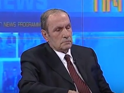 Լեւոն Տեր-Պետրոսյանի հարցազրույցը Պետրոս Ղազարյանին