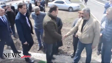 Վիգեն Սարգսյանը Գյումրիում այցելեց ապրիլյան պատերազմի զոհերի շիրիմներին