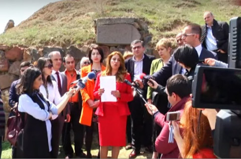 «Ելքը» սպոնտան ձևավորված միավորում է. Զարուհի Փոստանջյան