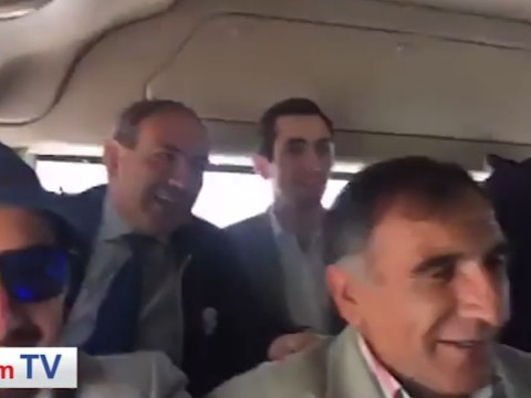 «Ելք» դաշինքը անսպասելի մտավ ավտոբուս և կատարեց «Էրեբունի-Երևան» երգը