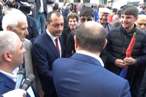 Էսի ինչքանո՞վ էր ճիշտ. Տարոն Մարգարյանին բարկացրեց քաղաքացու քծնանքը