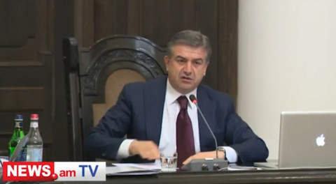 Իջնում ենք մինչև շքեղ դրսևորումների մակարդակ. վարչապետը՝ կառավարության ծրագրի մասին