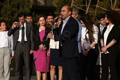 Բեզդելնիկ մտավորականներ են. Էդմոն Մարուքյանը՝ Տարոն Մարգարյանին սատարող մտավորականներին