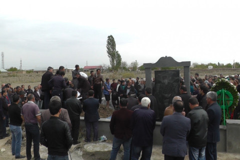 Քյալաշ Սլոյանին հուղարկավորեցին որդու՝ Քյարամի կողքին