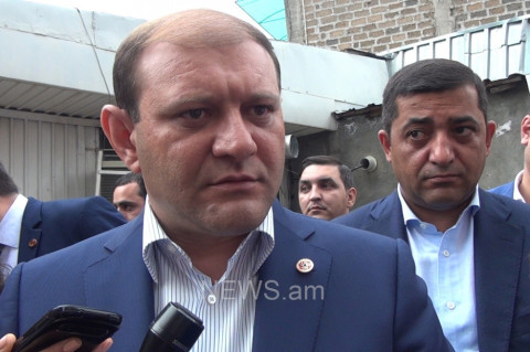 Տարոն Մարգարյանը չի հավատում, որ իր մրցակիցները հանրային տրանսպորտով են երթևեկում