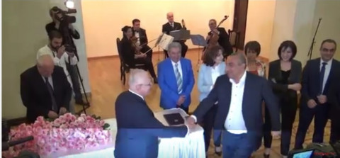 Նորընտիր պատգամավորները ստացան իրենց մանդատները