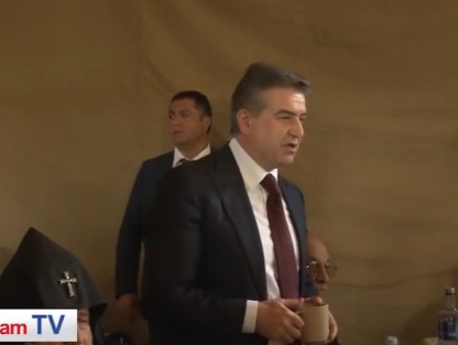 Կարեն Կարապետյանի կենացը վետերանների հետ ճաշին