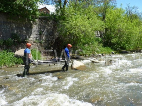 Փրկարարները Տանձուտ գետից դուրս են բերում տղամարդու դի