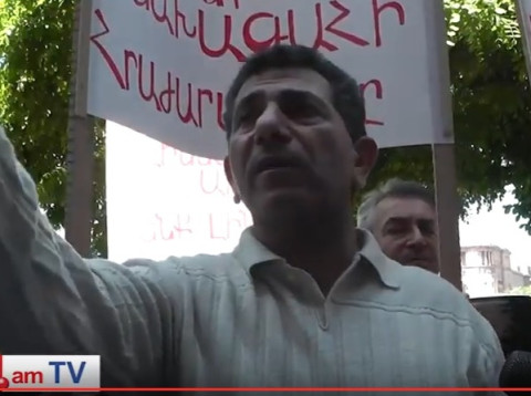 Կամ իրանք պիտի արագ օրենքով երկիր սարքեն, կամ հեղափոխություն ենք անելու. Վոլոդյա Ավետիսյան
