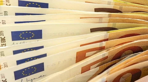 Фон дер Ляйен: первый транш кредита ЕС для Украины пойдет на закупку дронов