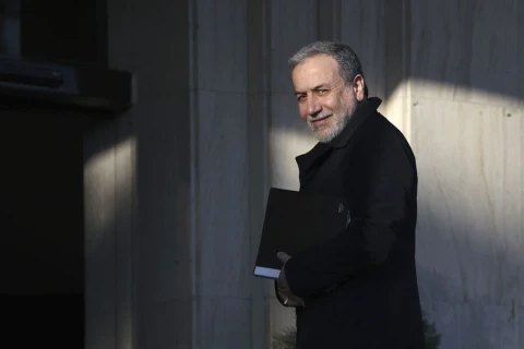 Глава МИД Ирана Арагчи по телефону обсудил с Каллас последние события в мире