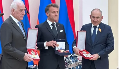 Макрон награжден Орденом Славы Республики Армения