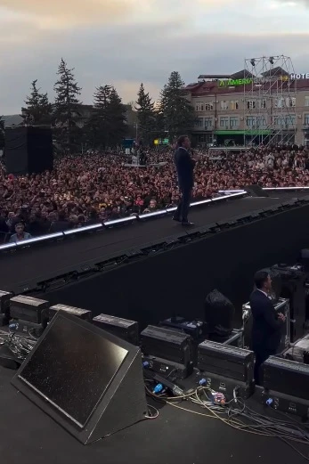 «Ֆրանսիան սիրում է ձեզ». Մակրոնը տեսանյութ է հրապարակել Գյումրիից և հայերեն գրառում արել