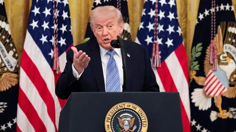 Консульство Ирана высмеяло ошибку опубликовавшего фото с картами UNO Трампа