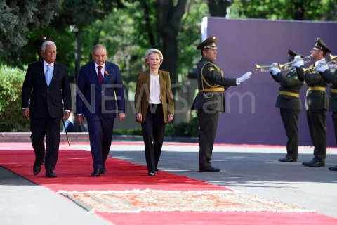 Изображение галереи
