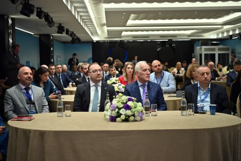 Հայաստան–Ադրբեջան կարգավորումը կարող է դառնալ առանցքային գործոն. ՀՀ նախագահ