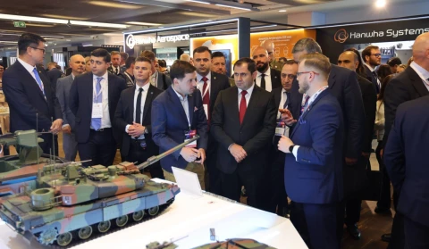 В рамках проходящей в Варшаве конференции «Defence24 Days» министр обороны Армении обошел павильоны с военной техникой