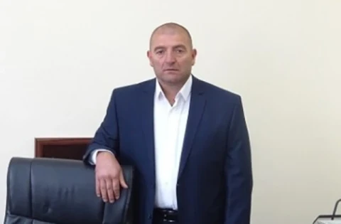 «Հրապարակ»․ Ղուլունցները խայտառակվել են շեֆի մոտ