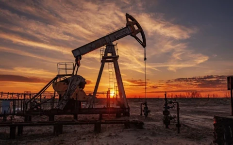 Brent подорожала до $104,91 за баррель