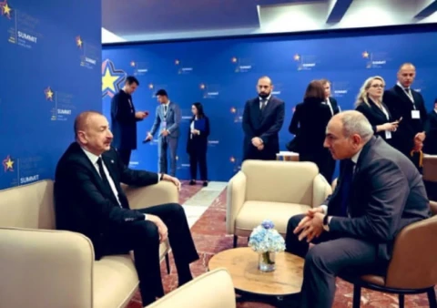 «Փաստ». Նույնական խոսույթների «անատոմիան». իշխանությունն ընդդեմ Հայաստանի Հանրապետության հիմքերի