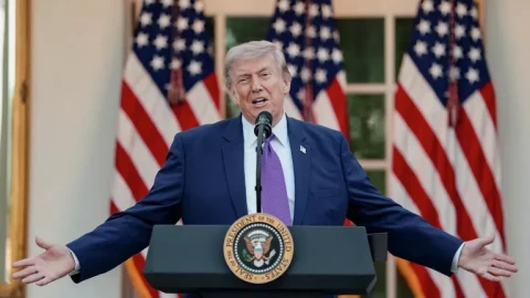 Трамп назвал США и Китай сверхдержавами