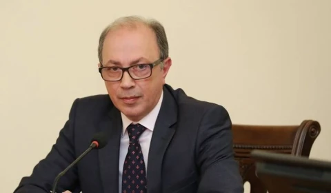 Փաշինյանը կամ չի հասկանում ՌԴ-ի հետ խզման հետևանքը, կամ գիտակցաբար զոհաբերում է երկրի շահերը հանուն աթոռի. Այվազյան