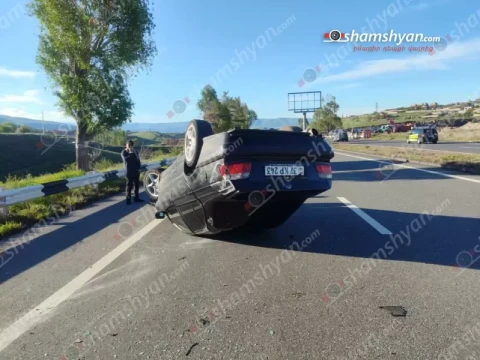 «Չայնիի» ոլորանների սկզբնամասում «BMW»-ն բախվել է երկաթե արգելապատնեշին և գլխիվայր շրջվել