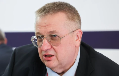 Оверчук: лидерам ЕАЭС до декабря доложат варианты действий по Армении