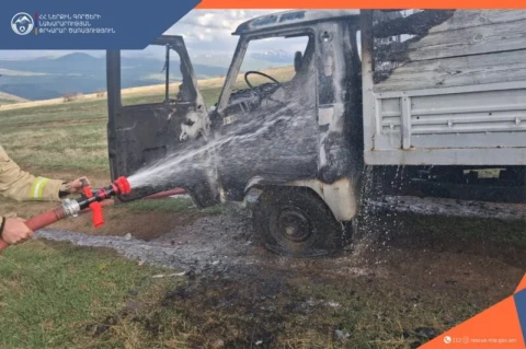 В Котайкской области сгорел частично автомобиль: пострадавших нет
