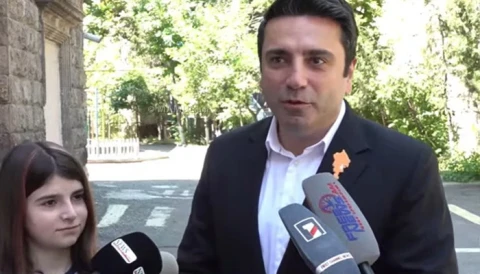 Ален Симонян пришел на голосование с дочерью: «Мы ничего не боимся»