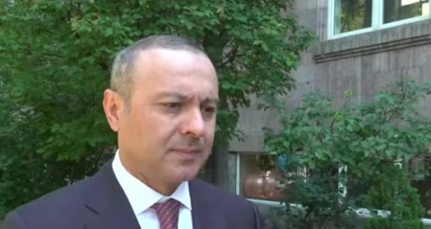 Гражданин  - секретарю СБ Армении: «Земли, освобождённые за 4 года, 4 месяца, отдали за 40 дней»