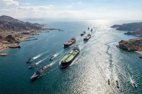 Ключевой нефтяной маршрут остаётся открытым: уровень угрозы в Ормузском проливе снижен