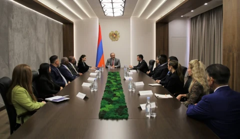 Security Council chief, Save Armenia members discuss Armenia-US relations’ agenda
