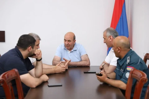 Администрация Ширакской области начала сбор данных о повреждениях, причинённых вчерашним сильным градом