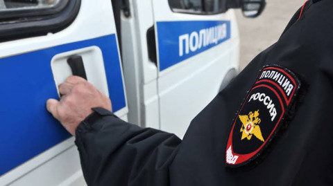 В Туве пьяный мужчина ворвался в детский лагерь, избил детей и разгромил мебель