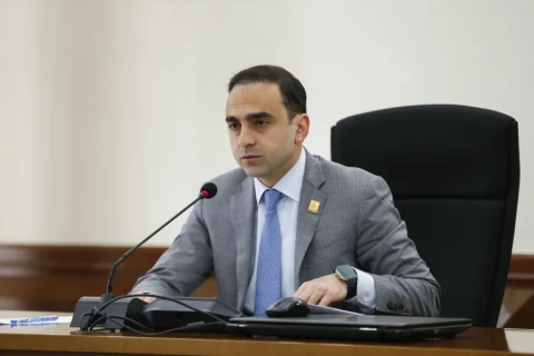 Հասարակական տարածքները պետք է վերադարձվեն մայրաքաղաքի բնակիչներին․ Ավինյան