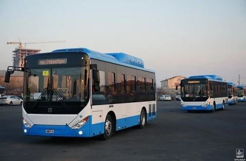 Мэр Еревана поручил обустроить в столице два основных выделенных автобусных маршрута до осени текущего года
