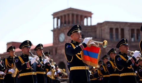 ԶՈՒ-ն երաժիշտ և պարող մասնագետ զորակոչիկներով համալրելու նպատակով ՊՆ-ն հայտարարում է լսումներ և դիտումներ